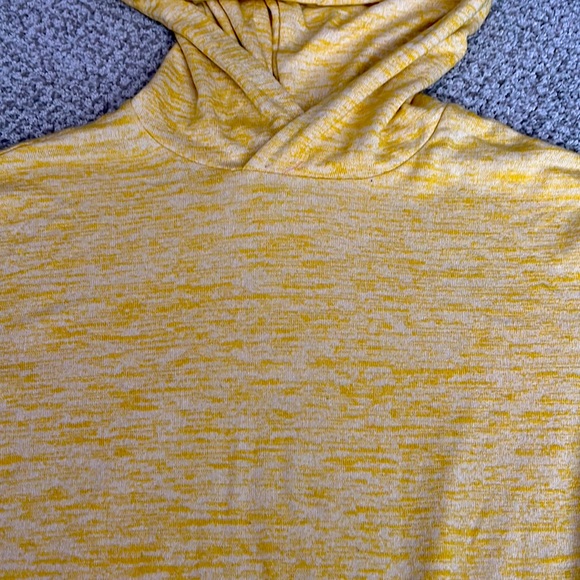 Golden yellow hoodie size xs - Picture 2 of 2